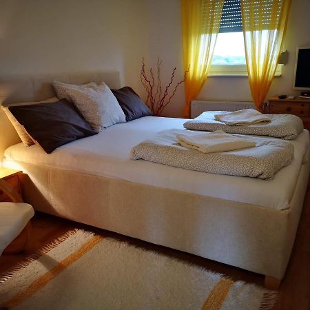 Meszaros Apartman Bük 外观 照片